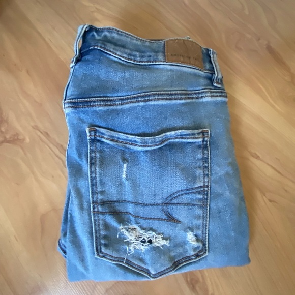 American Eagle Ripped/Distressed High Rise Skinny Jeans - Picture 2 of 10